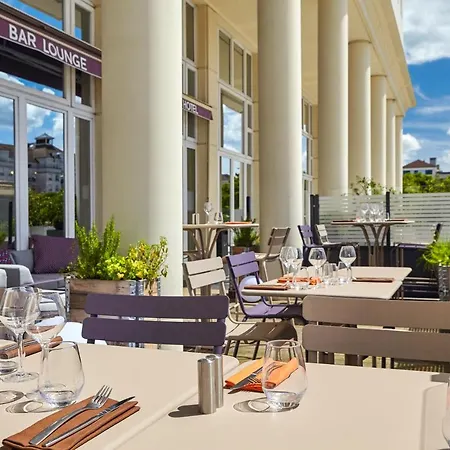 Mercure Marne-la-vallee St Georges 호텔