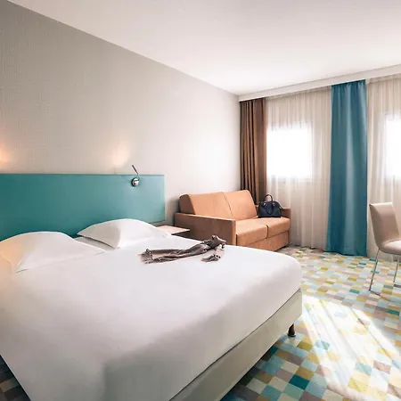 Mercure Marne-la-vallée St Georges Hotel 4*