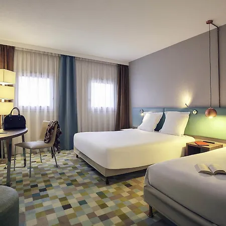 Mercure Marne-la-vallee St Georges 호텔
