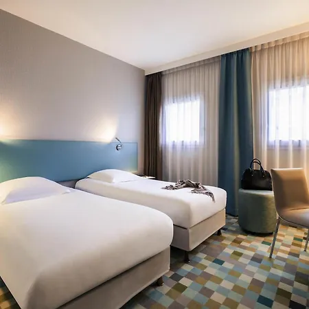 Mercure Marne-la-vallee St Georges Hotel 4*