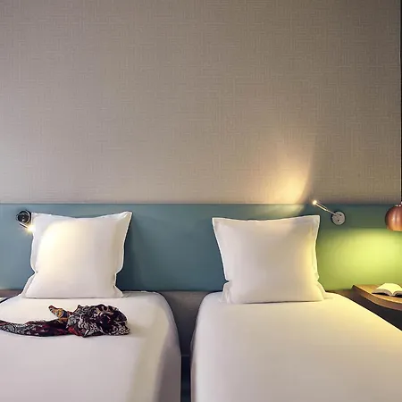 ホテル オテル　メルキュール　マルヌ　ラ　ヴァレ　ビュセ　サン　ジョルジュ