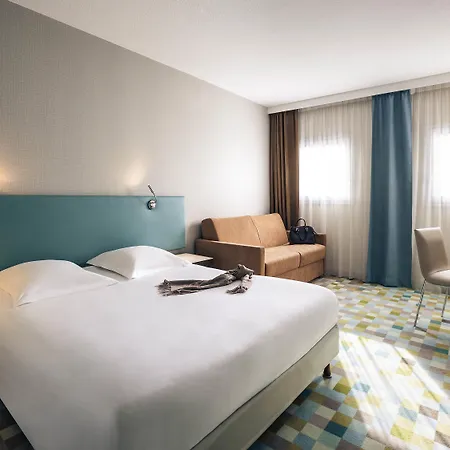 Mercure Marne-la-vallee St Georges Hotel 4*