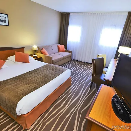 호텔 Mercure Marne-la-vallee St Georges