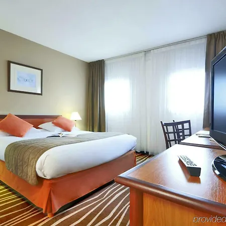 호텔 Mercure Marne-la-vallee St Georges 4*