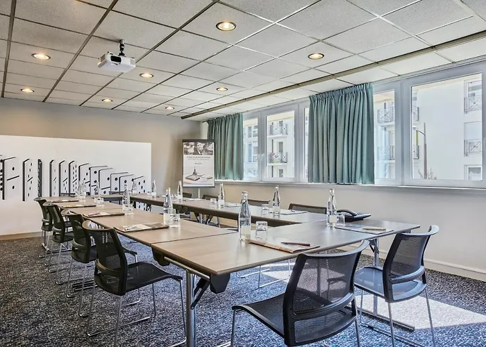 オテル　メルキュール　マルヌ　ラ　ヴァレ　ビュセ　サン　ジョルジュ