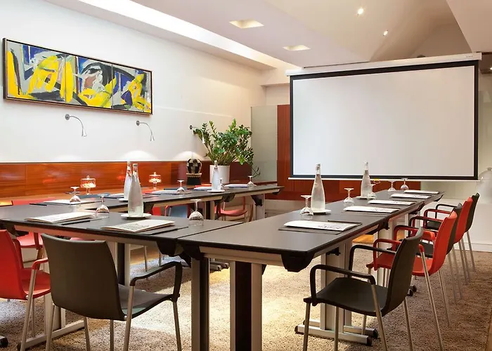 オテル　メルキュール　マルヌ　ラ　ヴァレ　ビュセ　サン　ジョルジュ 4* ブシー・サン ・ジョルジュ