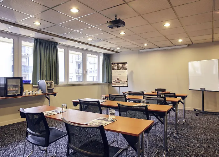 ホテル オテル　メルキュール　マルヌ　ラ　ヴァレ　ビュセ　サン　ジョルジュ 4*