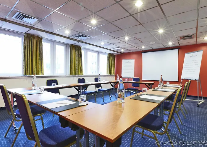 ホテル オテル　メルキュール　マルヌ　ラ　ヴァレ　ビュセ　サン　ジョルジュ ブシー・サン ・ジョルジュ