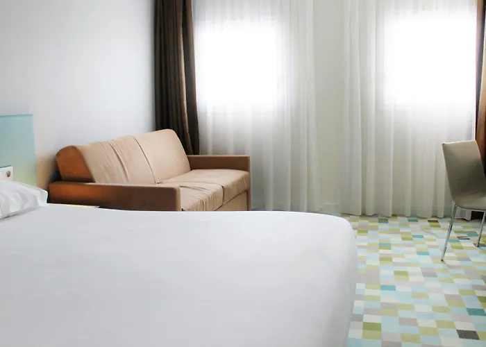 ホテル オテル　メルキュール　マルヌ　ラ　ヴァレ　ビュセ　サン　ジョルジュ ブシー・サン ・ジョルジュ