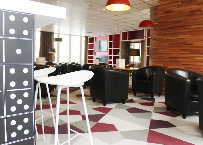 ホテル オテル　メルキュール　マルヌ　ラ　ヴァレ　ビュセ　サン　ジョルジュ 4*