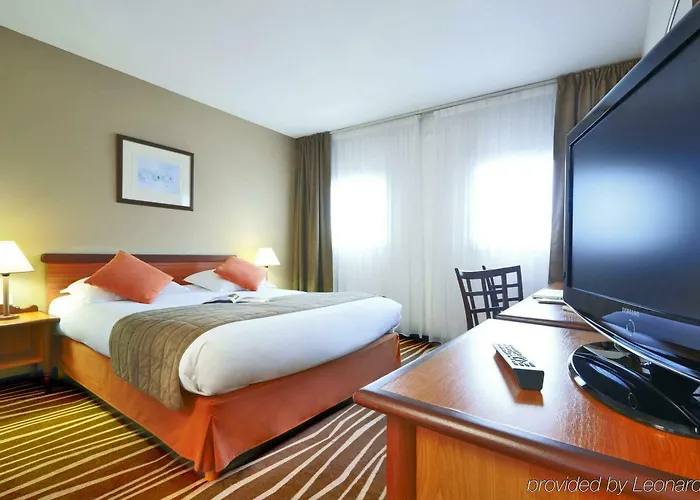 ホテル オテル　メルキュール　マルヌ　ラ　ヴァレ　ビュセ　サン　ジョルジュ 4*