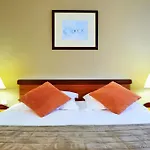 Mercure Marne-la-vallee St Georges Hotel 4*