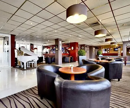 Mercure Marne-la-vallee St Georges 4*
